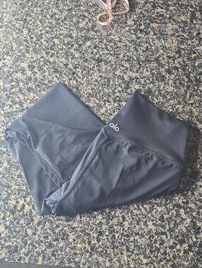 Alo Yoga Mesh Black Leggings Size M